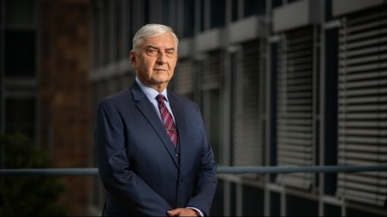 Pan herec Miroslav Donutil