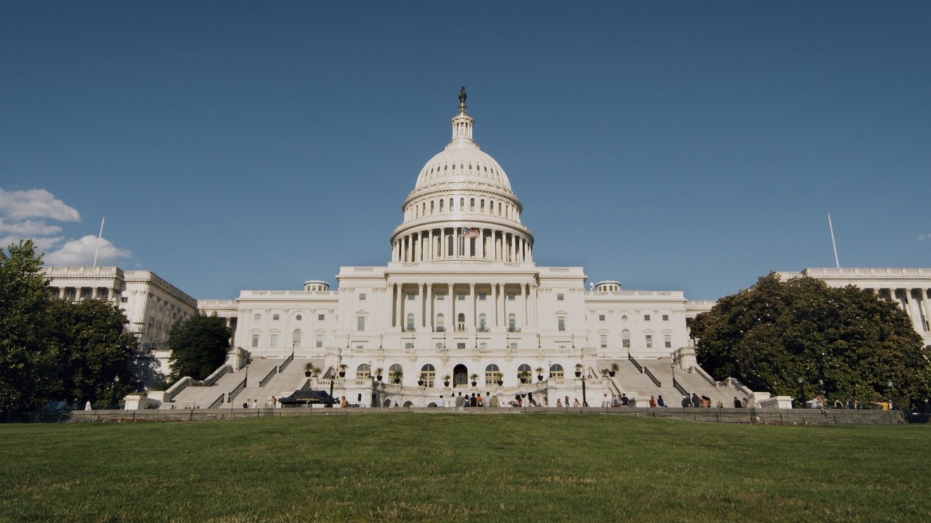 UFO: Zkoumání fenoménu