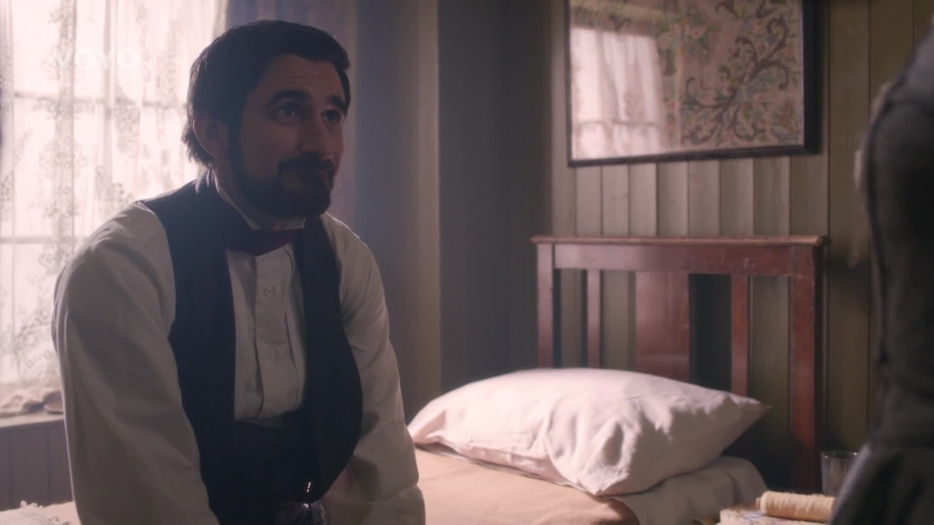 1. díl - Neklidně usíná ten, koho tíží koruna