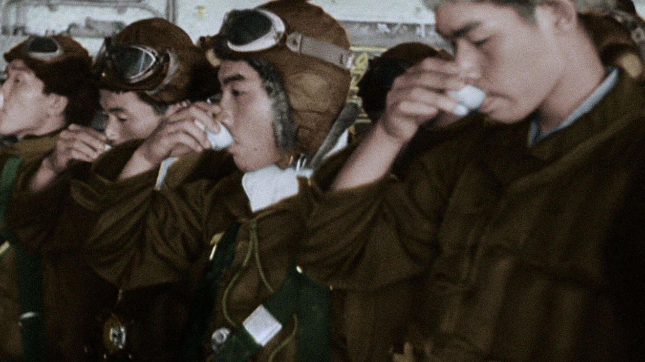 Pearl Harbor: Svět v plamenech