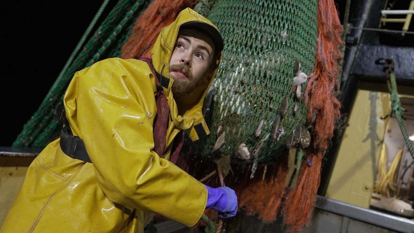 Trawlermen: Hunting the Catch