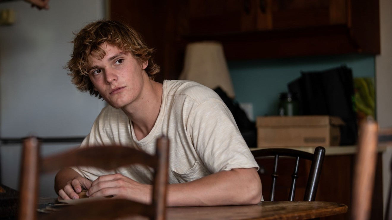 Vůně jalovce, Kino Art