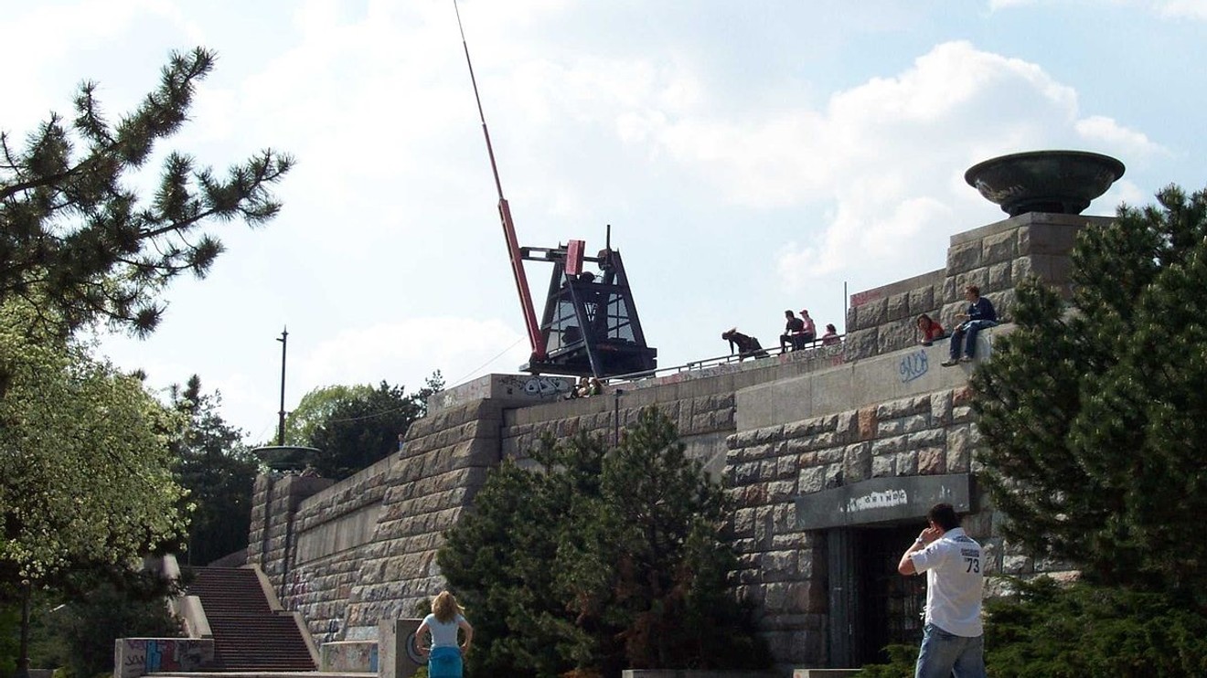 Causa Letenský kopec