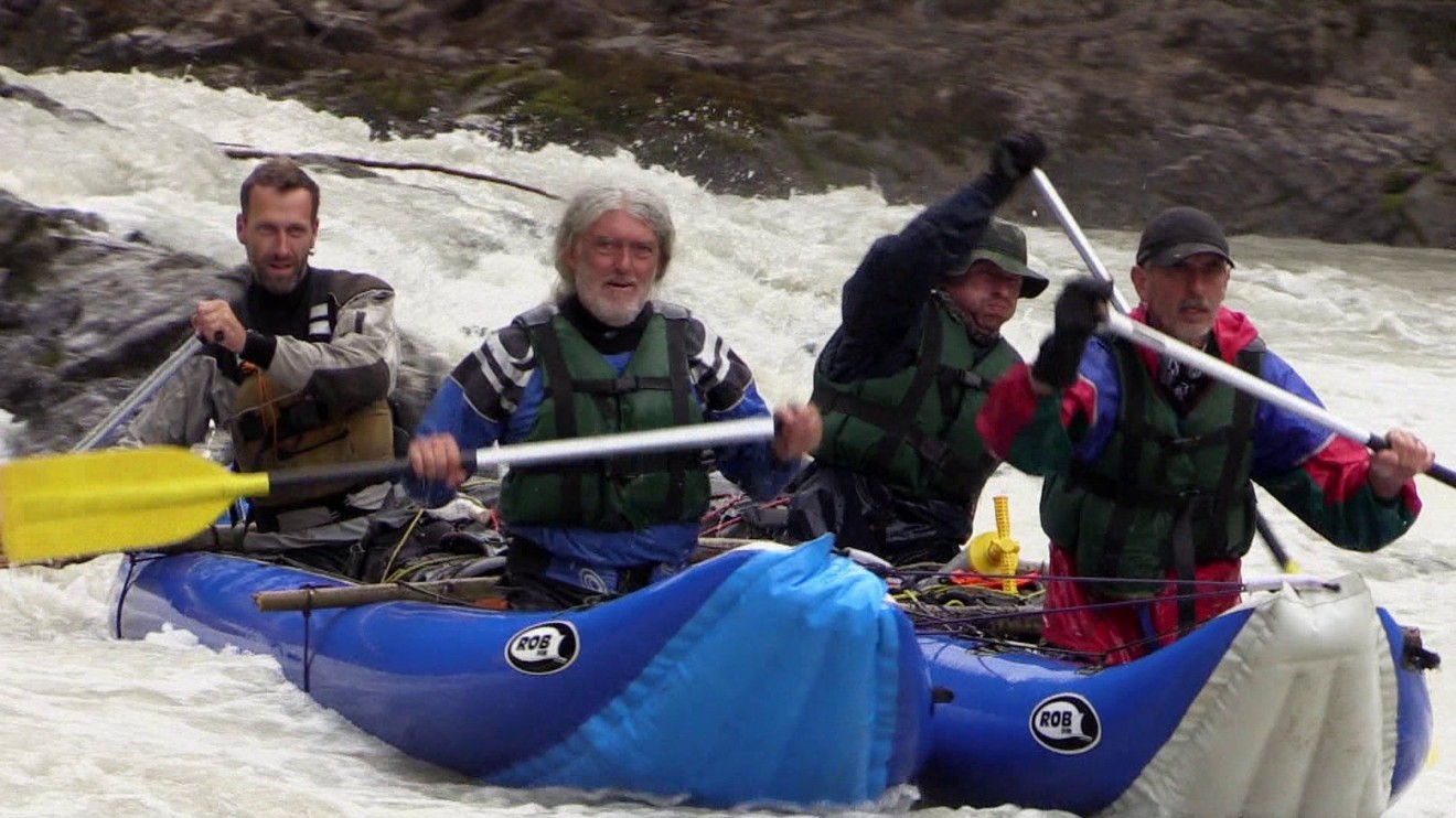 K Pacifiku přes Coast Mountains