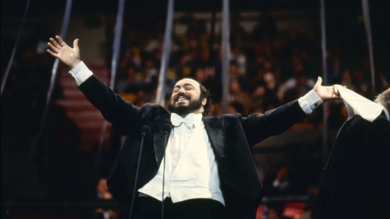 Pavarotti - hlas pro věčnost, Klobouk dolů