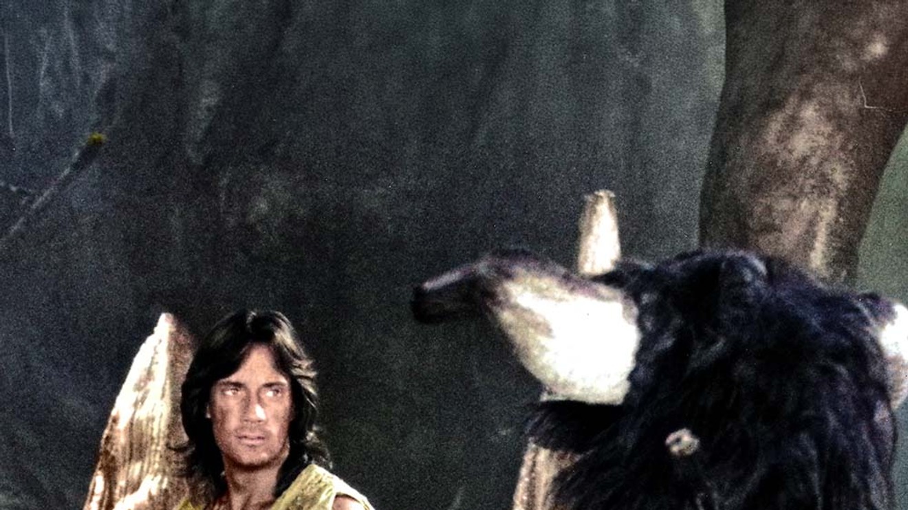 Herkules v Minotaurově labyrintu