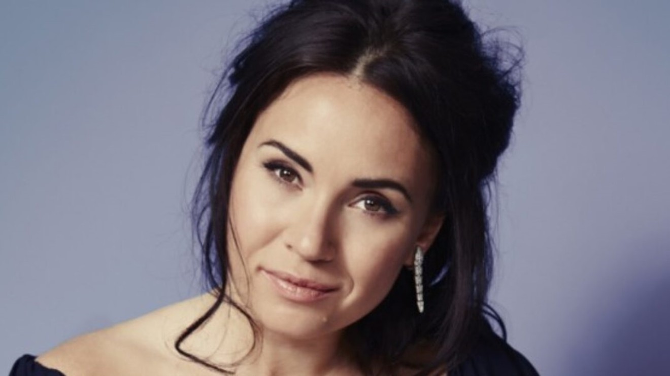 Vánoce ve Versailles se Sonyou Yonchevou, Z první řady...