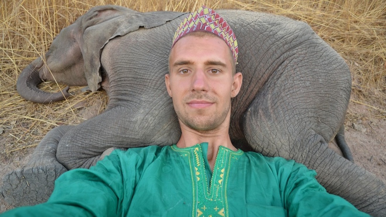 S Arthurem za slony