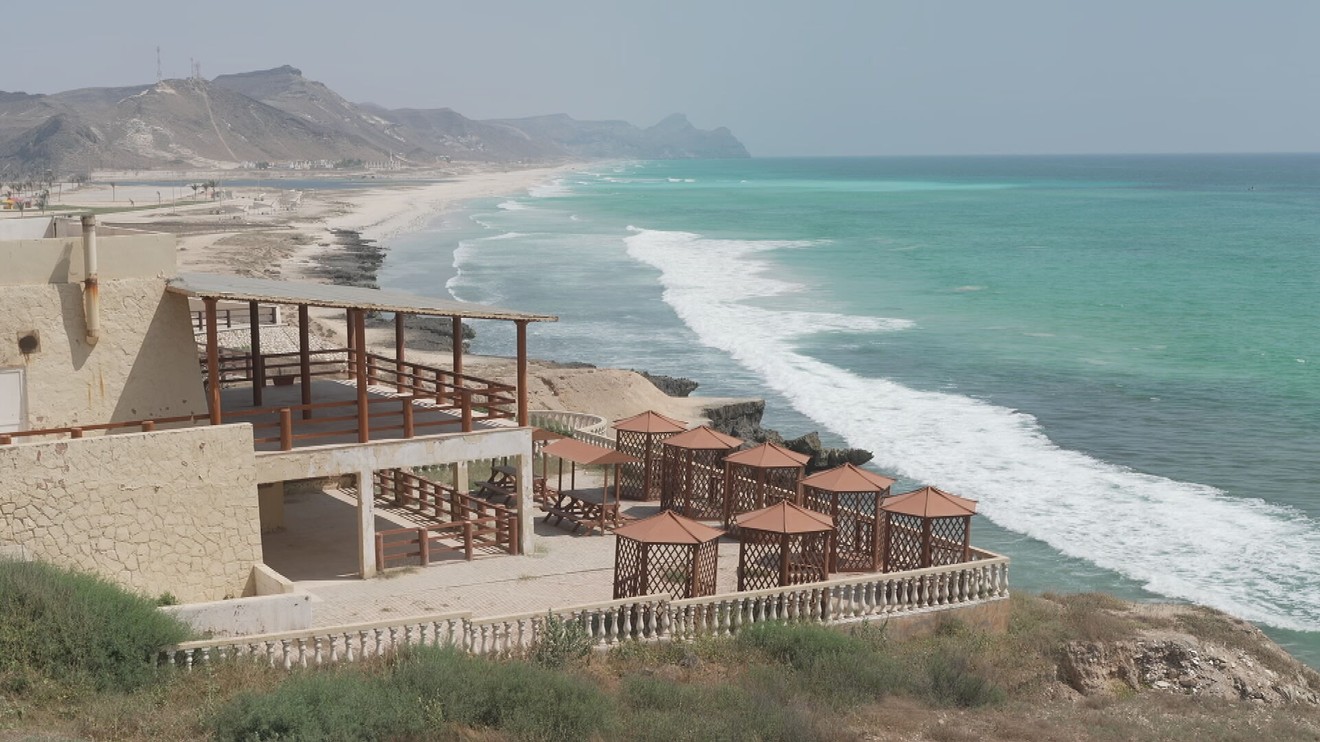 Nudné ležení u bazénu je pasé. Poradíme vám, kde potkat známé tváře