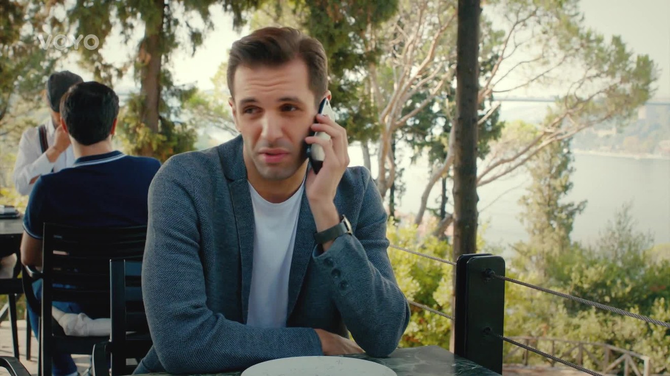 Láska klepe na dveře