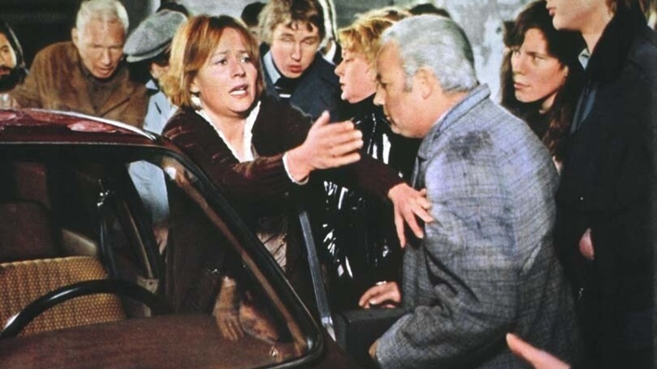 Prožít si své peklo, Velikáni filmu... Annie Girardotová