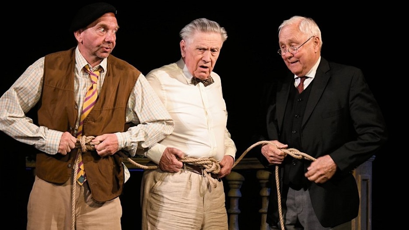 Hrdinové, Z první řady...