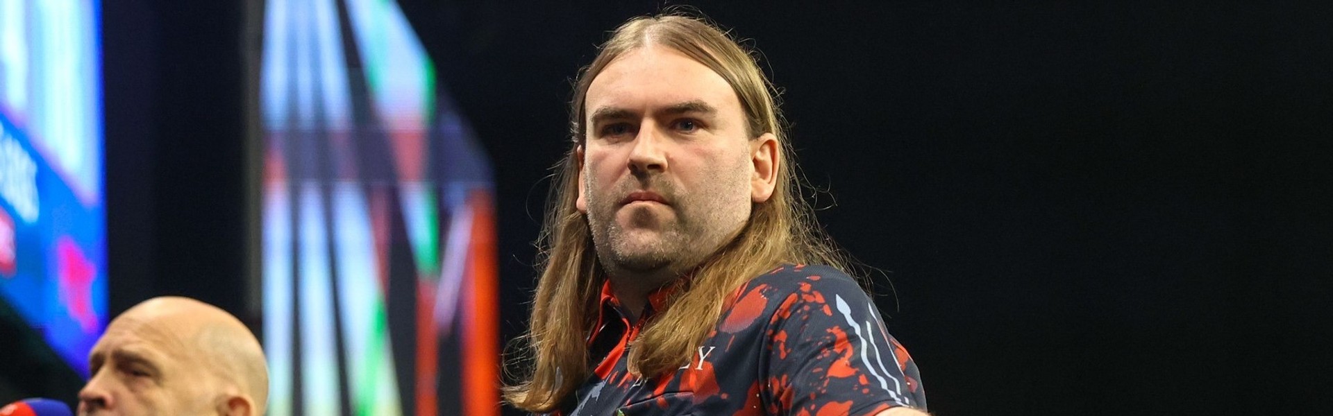 Anglický šipkař Ryan Searle na Grand Slam of Darts