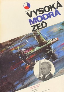 Vysoká modrá zeď